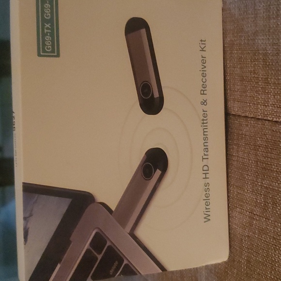 Wireless HD transmitter & Receiver kit - Picture 1 of 2